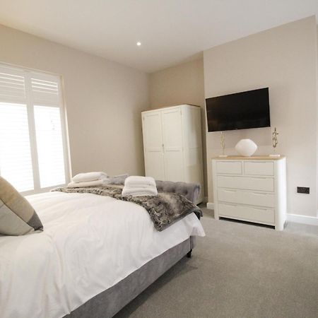 Ashbourne Luxury Suites Екстериор снимка