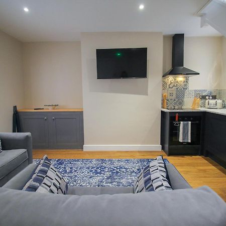 Ashbourne Luxury Suites Екстериор снимка